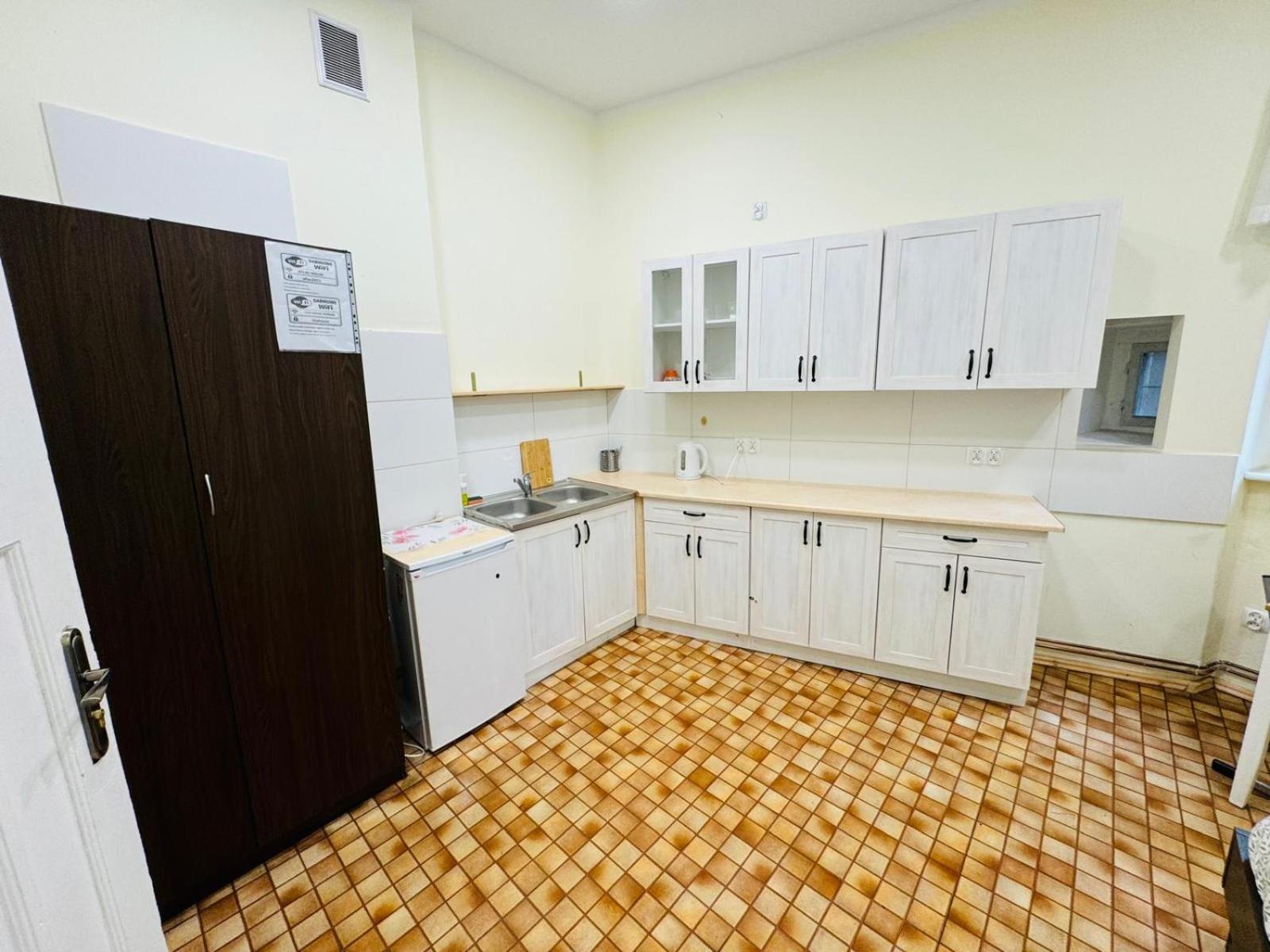 Lilia House Hostel Poznan Luaran gambar