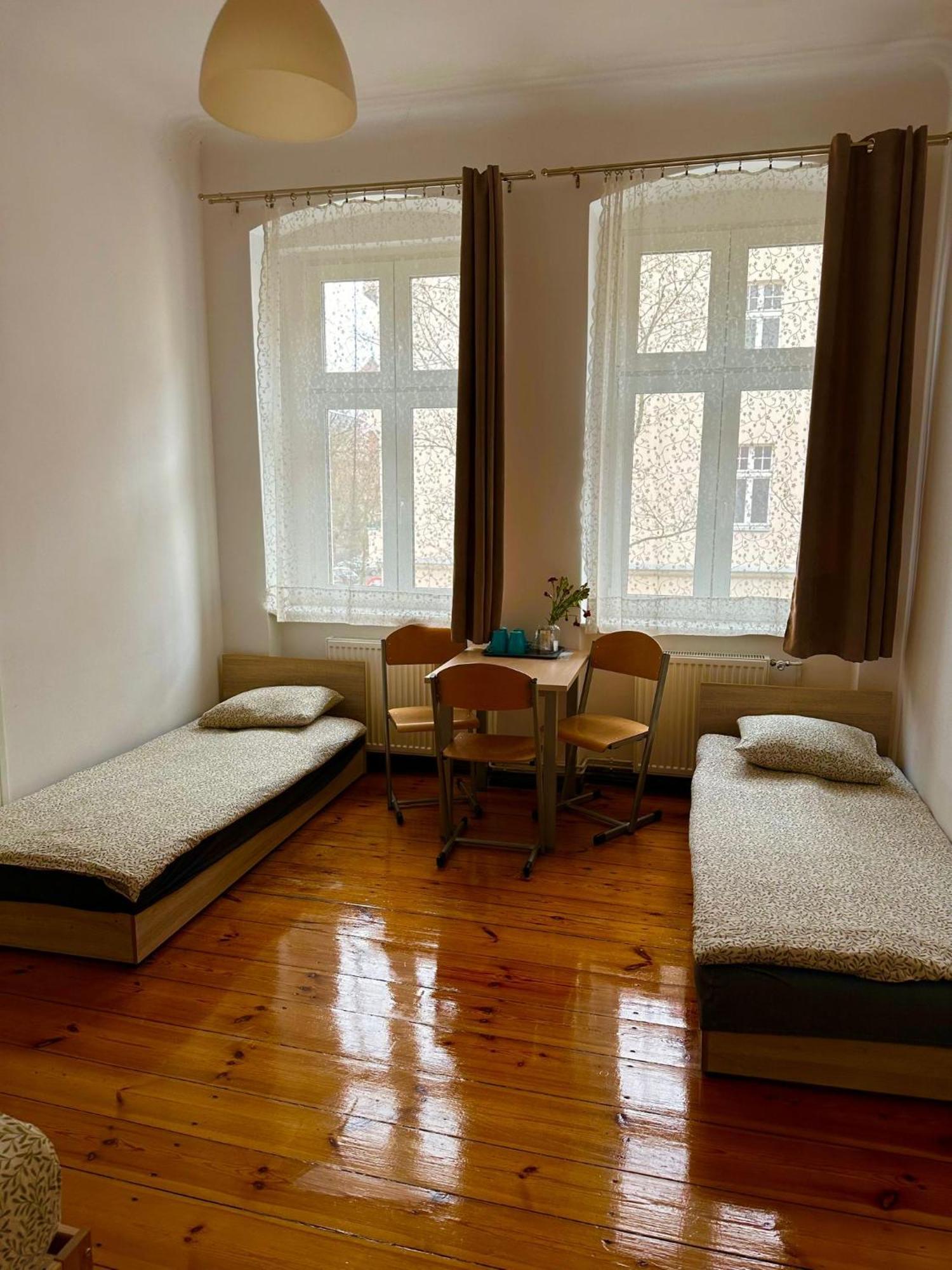 Lilia House Hostel Poznan Luaran gambar